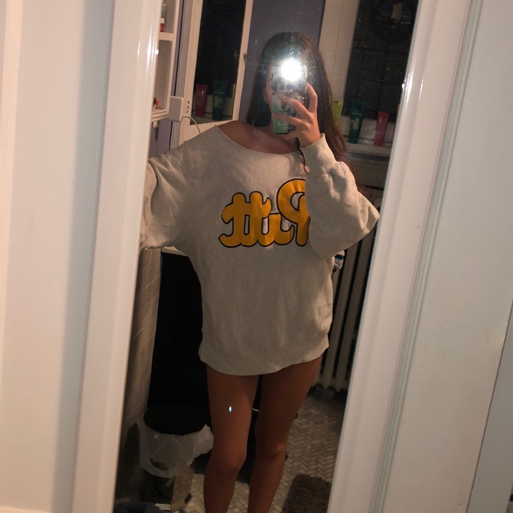sweatshirt